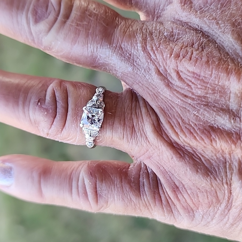 VINTAGE Platinum Cushion Cut Diamond Engagement Ring circ 1920's - Picture 9 of 9